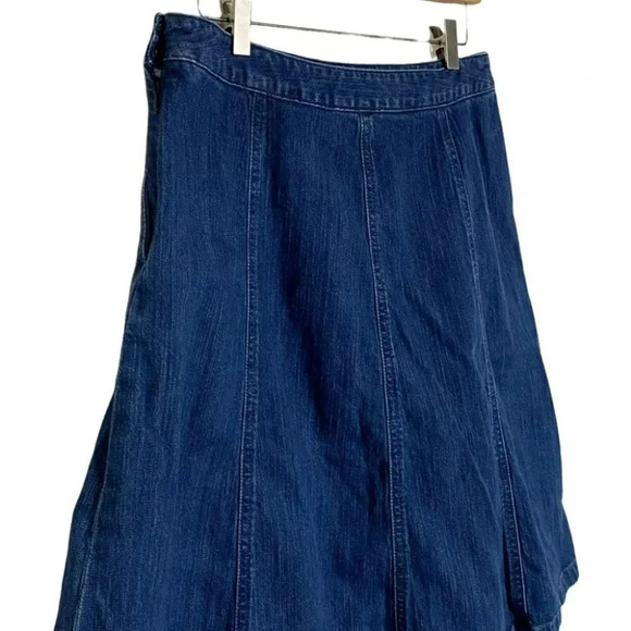L.L. Bean classic fit 12 jean shirt with pockets - Picture 3 of 6